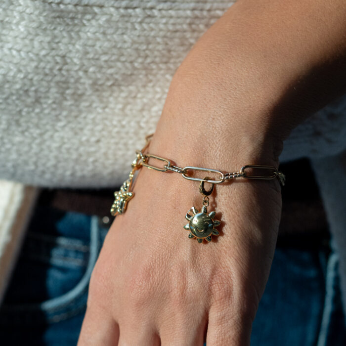 Aqua Charms – Zlatni privezak "Sunce"