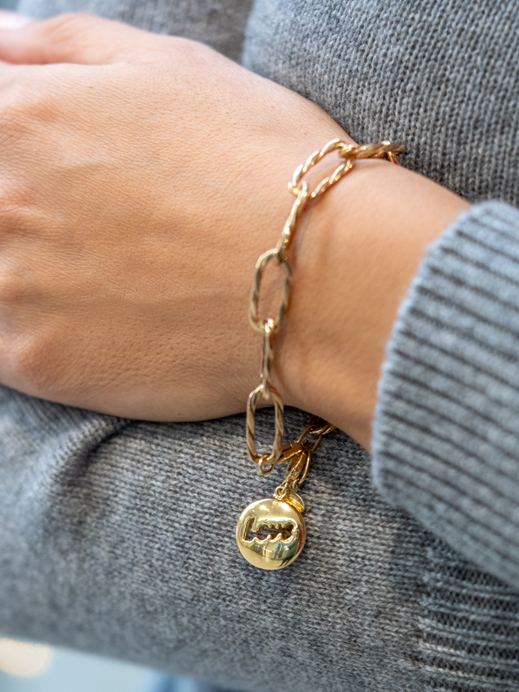 Aqua Charms – Zlatni privezak "Love"